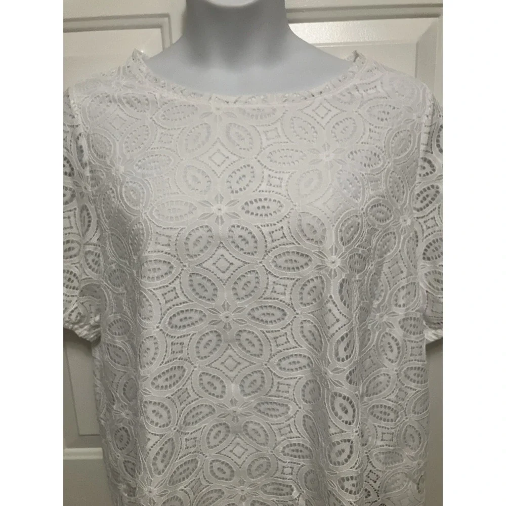 NWT Loft White Embroidered Women's‎ Short sleeved  Shirt Top Size XL
